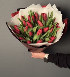 İthal Kırmızı Lale Buketi 25 Adet